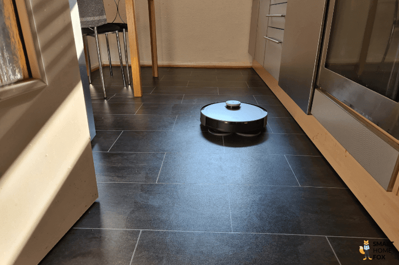 Das Wischergebnis des Ecovacs Deebot X1 Turbo ist zu sehen